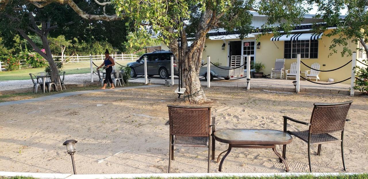 Treasure Beach Inn And Bar Экстерьер фото