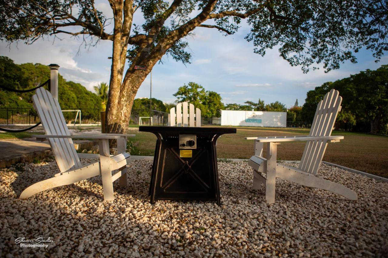 Treasure Beach Inn And Bar Экстерьер фото